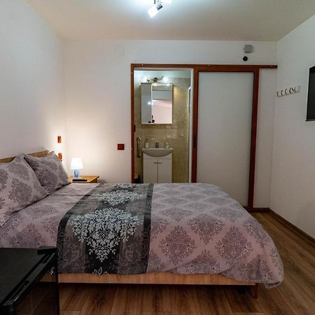 La Bebe 2 Beds Leilighet Hunedoara Eksteriør bilde