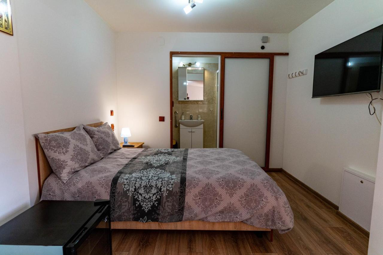 La Bebe 2 Beds Leilighet Hunedoara Eksteriør bilde