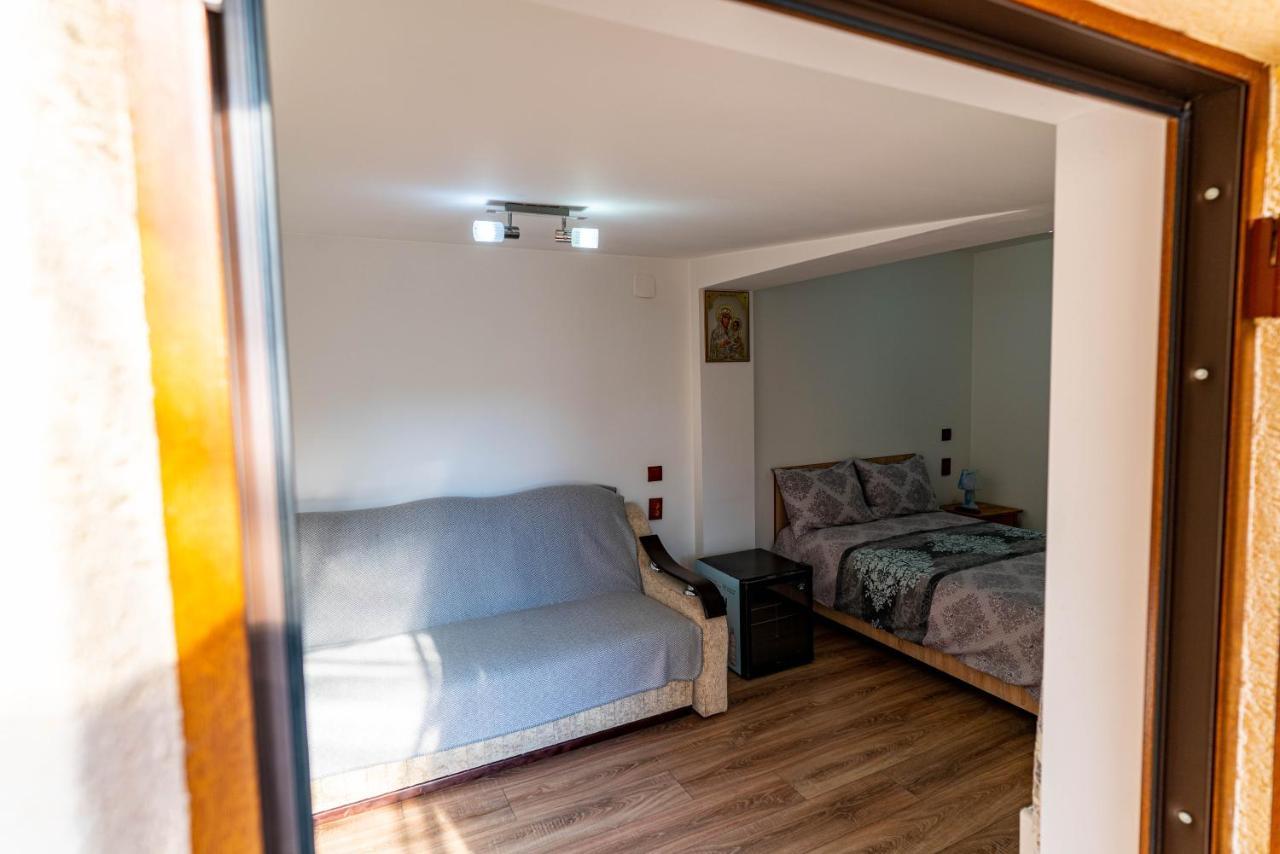 La Bebe 2 Beds Leilighet Hunedoara Eksteriør bilde